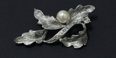 Broche Folhas - 006 Broche Folhas - 006